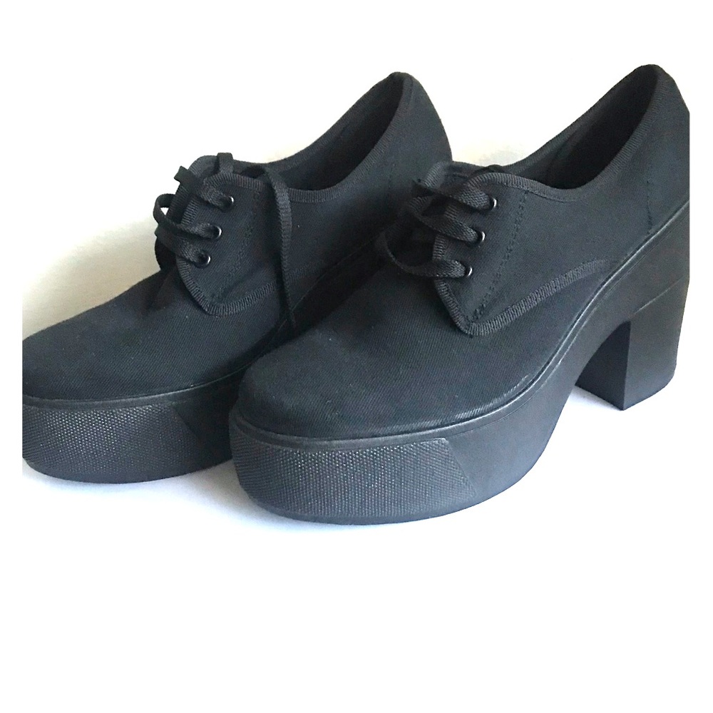 Platform canvas shoes.